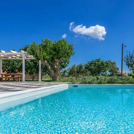 Vigneto Villa Sarakinadhon