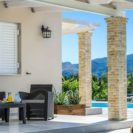 Villa Vigneto Sarakinadhon